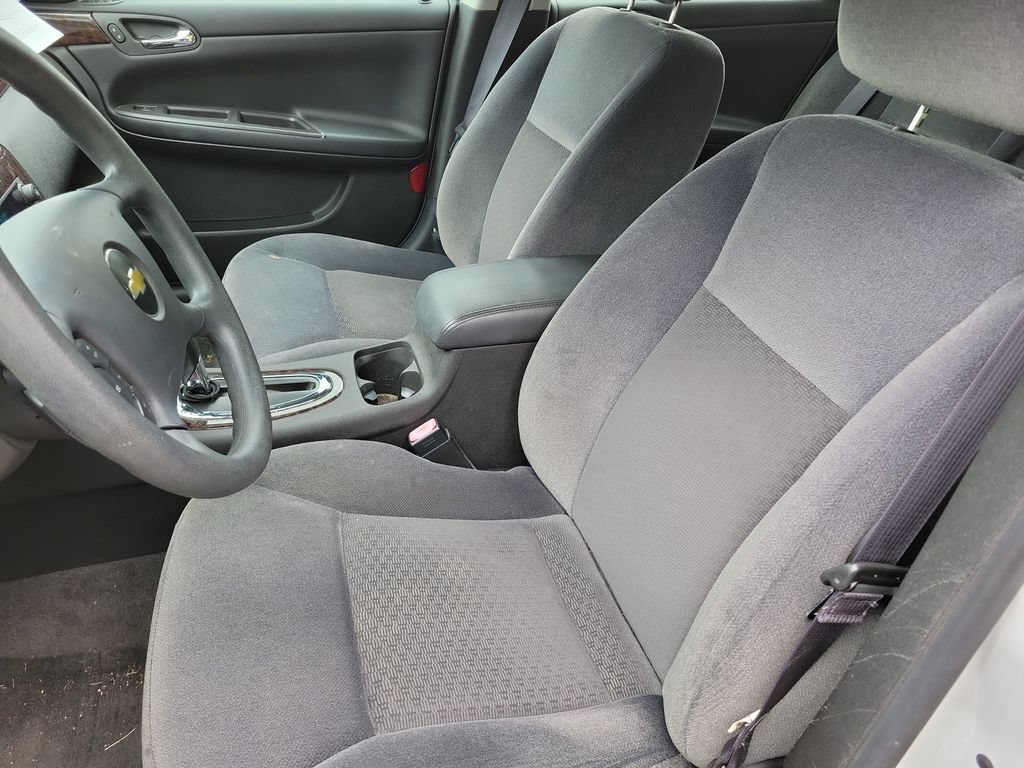 Used 2016 Chevrolet Impala Limited LS FWD image 11
