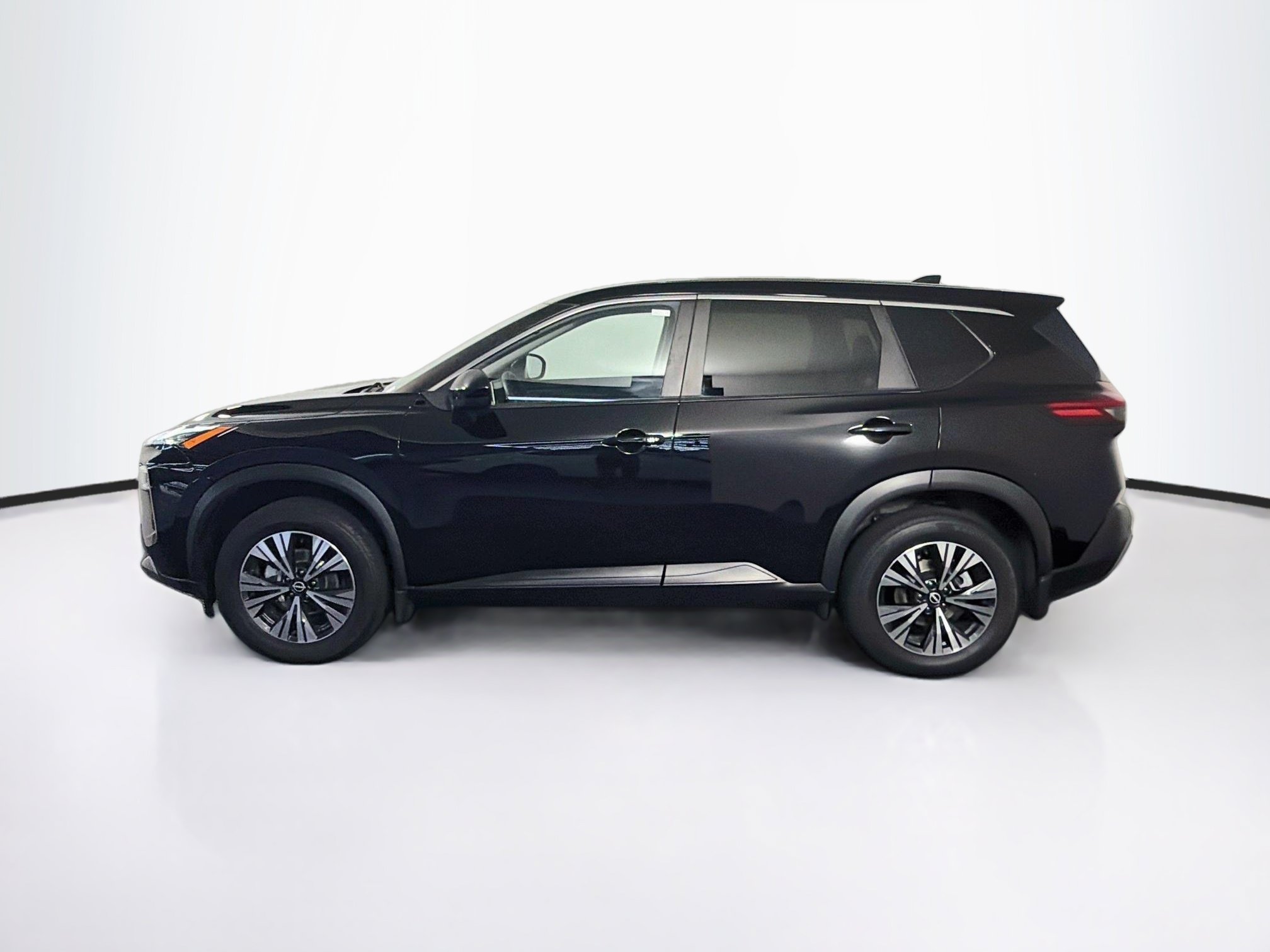Used 2023 Nissan Rogue SV AWD/4WD image 4