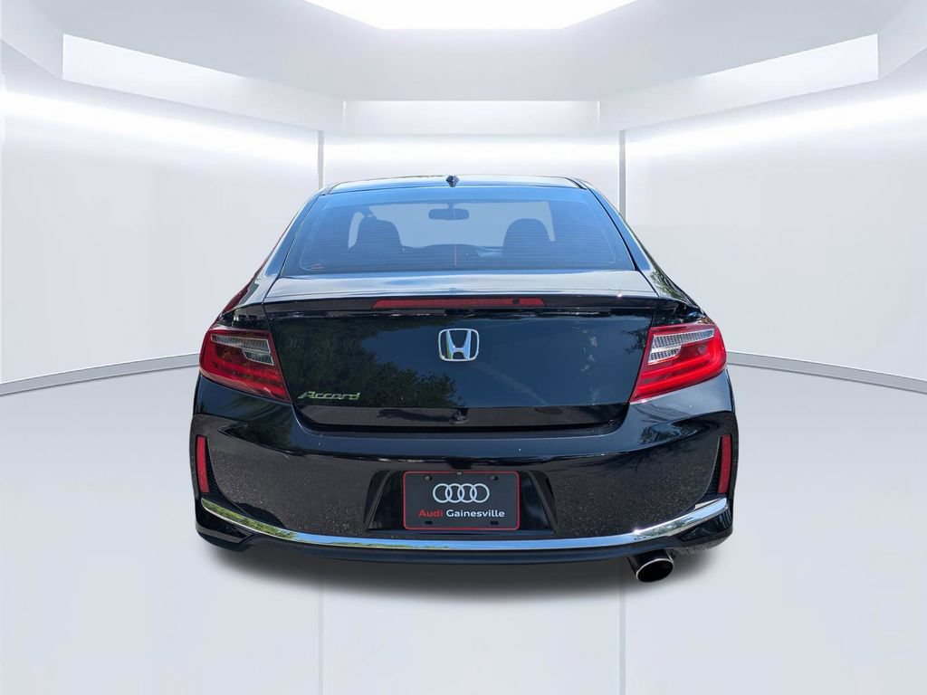 Used 2017 Honda Accord EX image 5