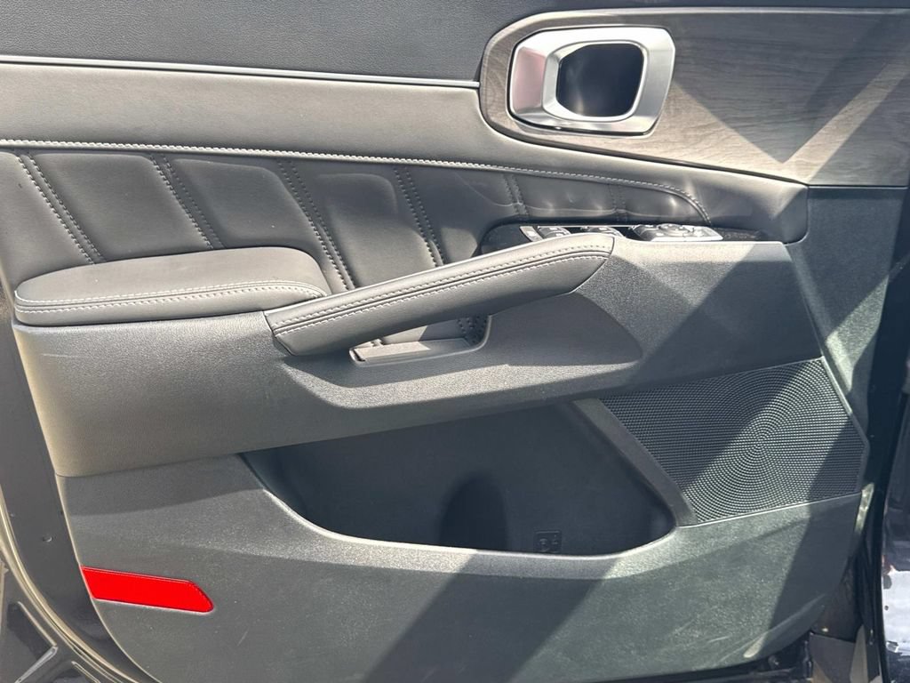 New 2025 Kia Sorento SX AWD/4WD image 23
