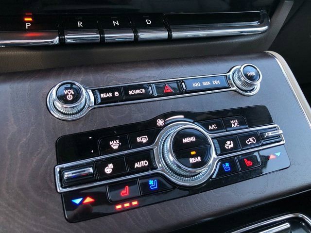 Used 2023 Lincoln Aviator Reserve w/ Elements Package Plus image 8