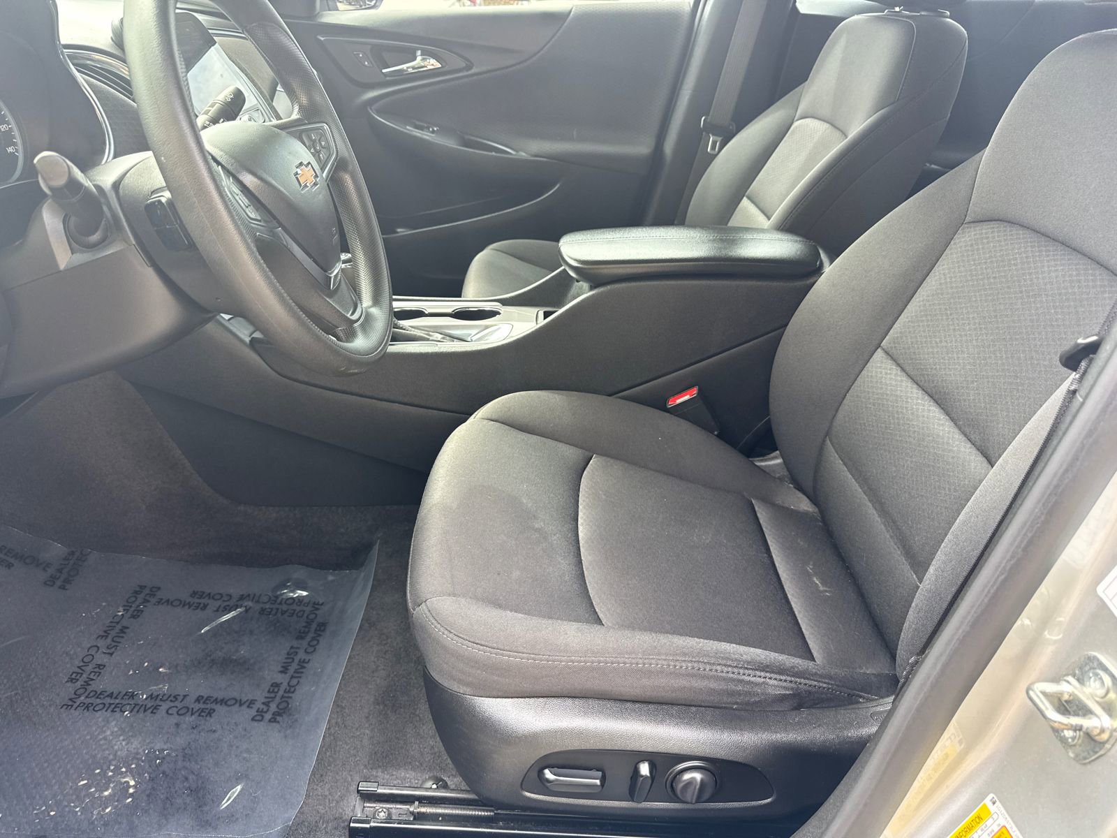 Used 2020 Chevrolet Malibu LT FWD image 9