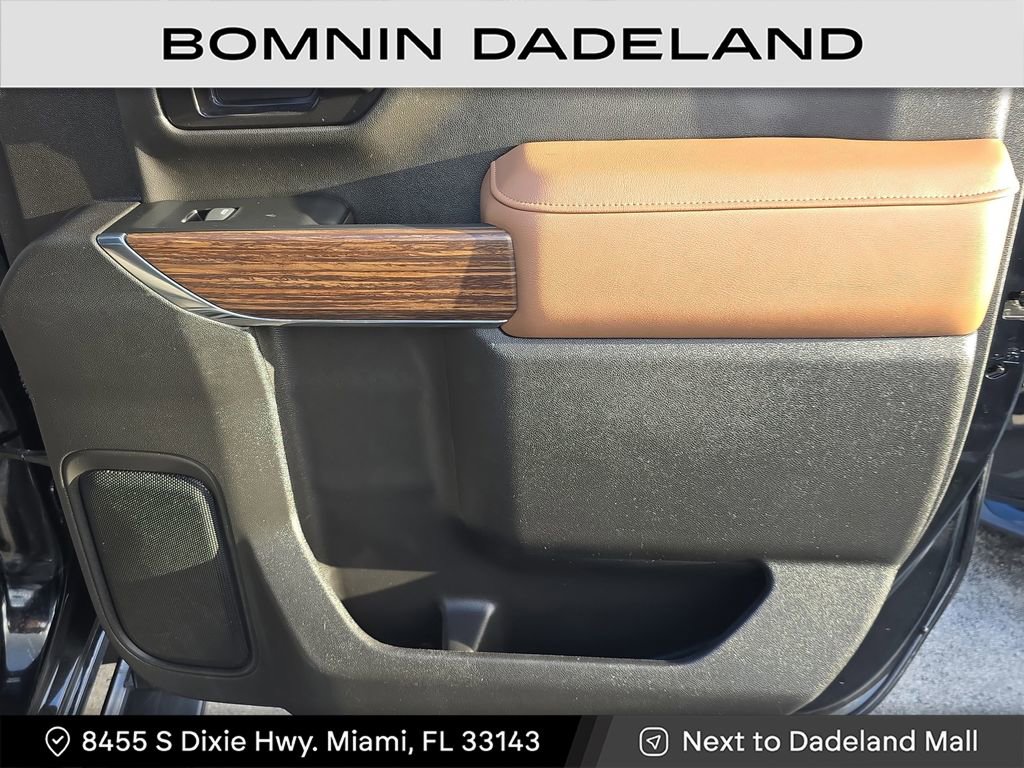 Used 2022 Chevrolet Silverado 2500 High Country w/ Z71 Off-Road Package image 12