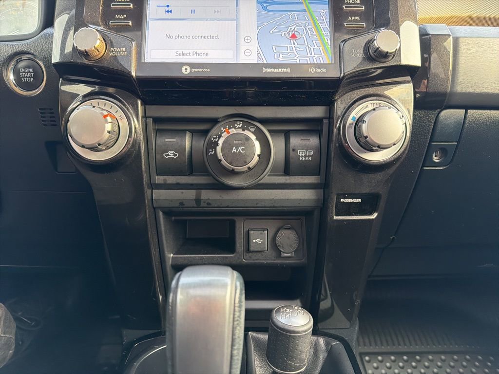 Used 2021 Toyota 4Runner Venture w/ Moonroof Package AWD/4WD image 30