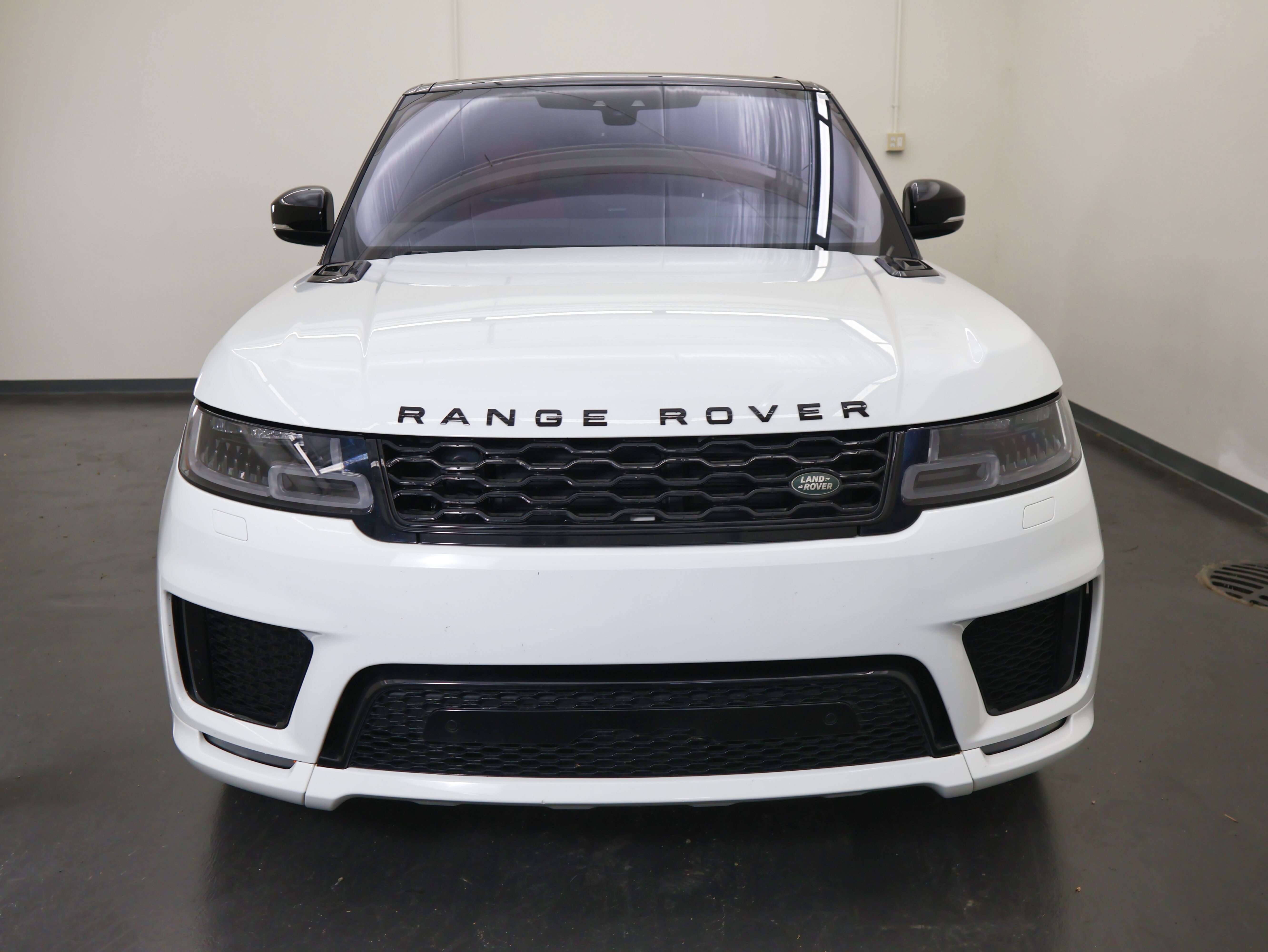 Used 2018 Land Rover Range Rover Sport HSE Dynamic image 8