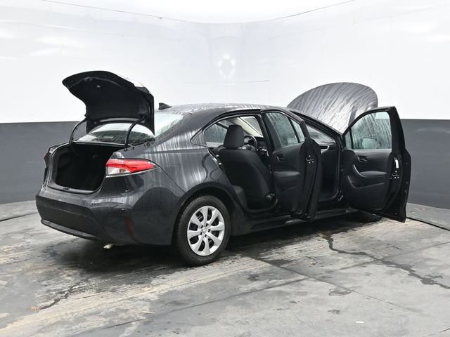 Used 2023 Toyota Corolla LE FWD image 46