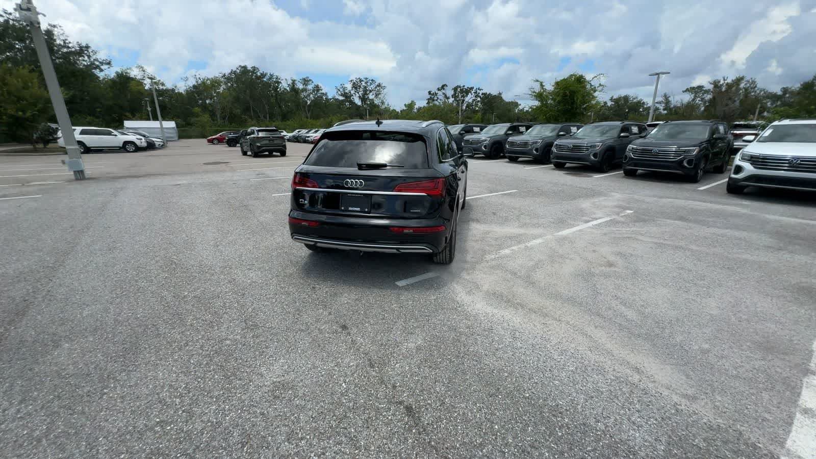 Used 2023 Audi Q5 2.0T Premium Plus w/ Premium Plus Package AWD/4WD image 7