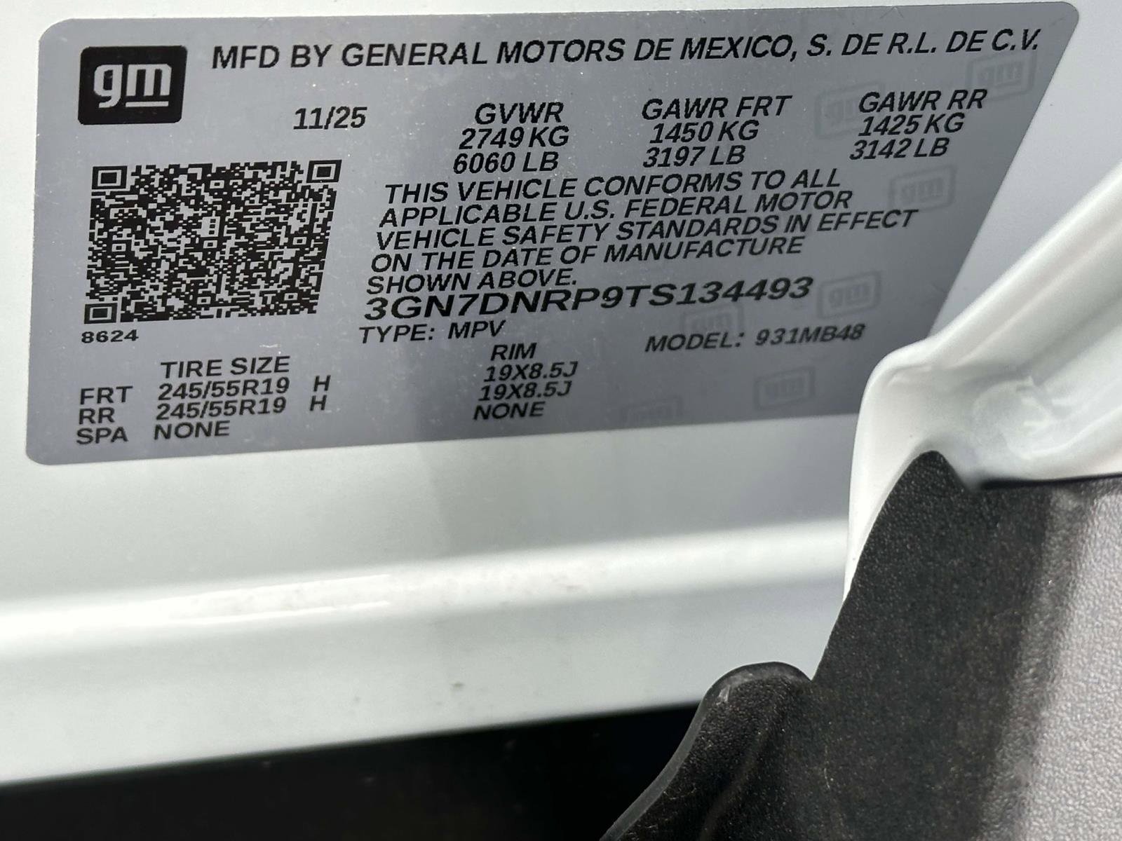 New 2026 Chevrolet Equinox EV LT image 28