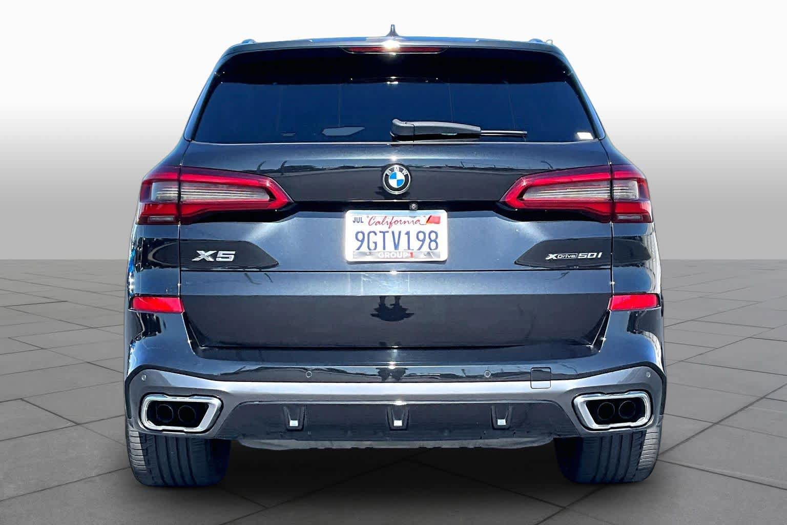 Used 2019 BMW X5 xDrive50i w/ M Sport Package AWD/4WD image 4