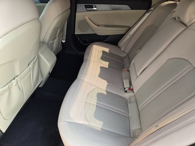 Used 2015 Hyundai Sonata SE FWD image 27