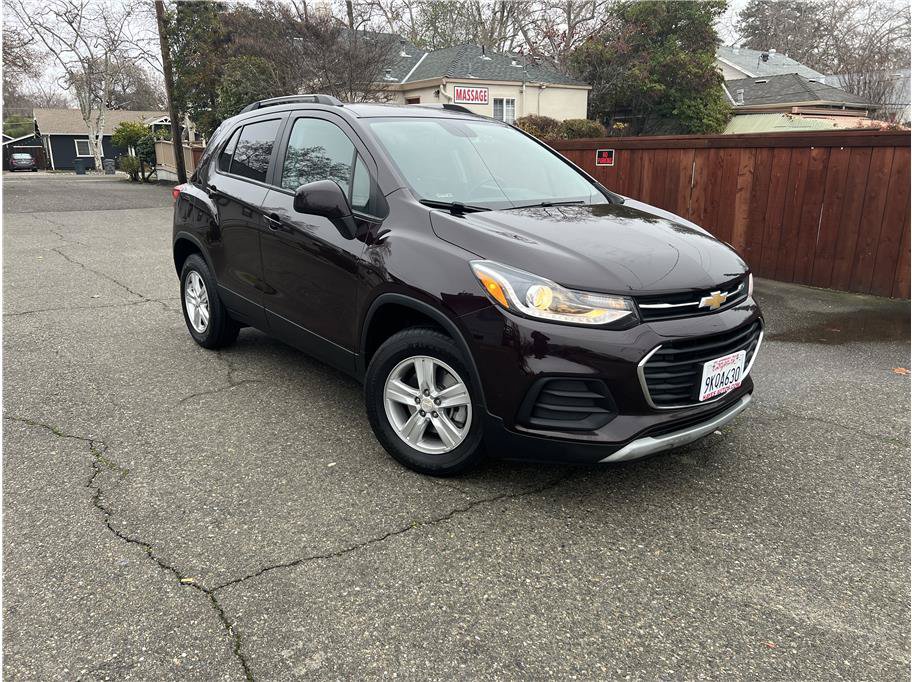 Used 2021 Chevrolet Trax LT AWD/4WD image 3