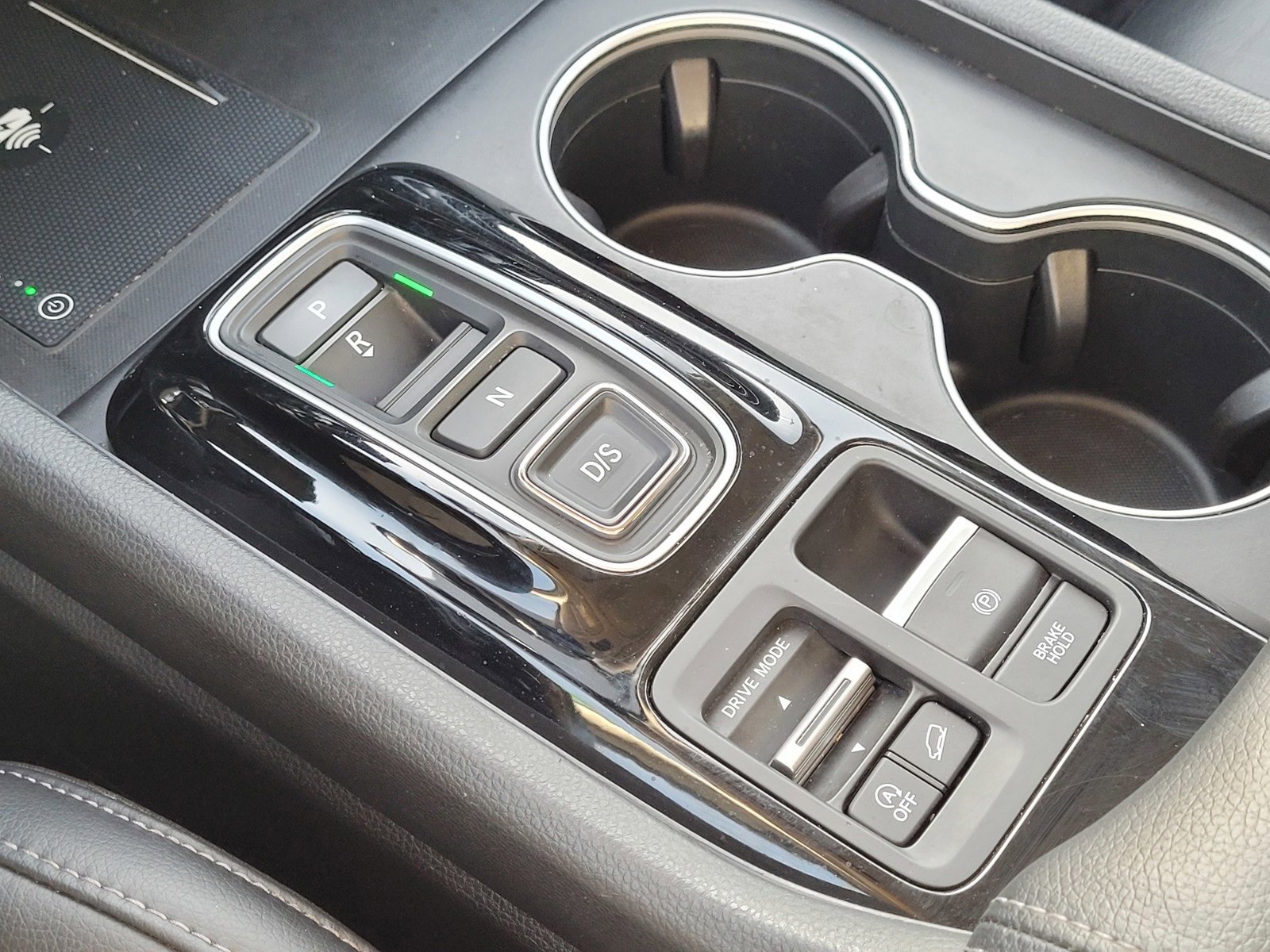 Certified 2024 Honda Pilot Touring image 27