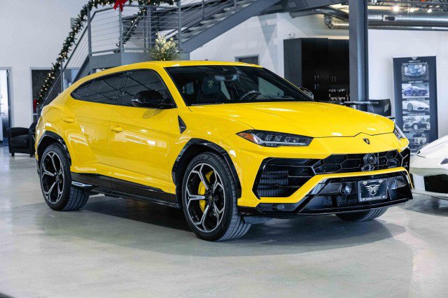 Used 2022 Lamborghini Urus image 8