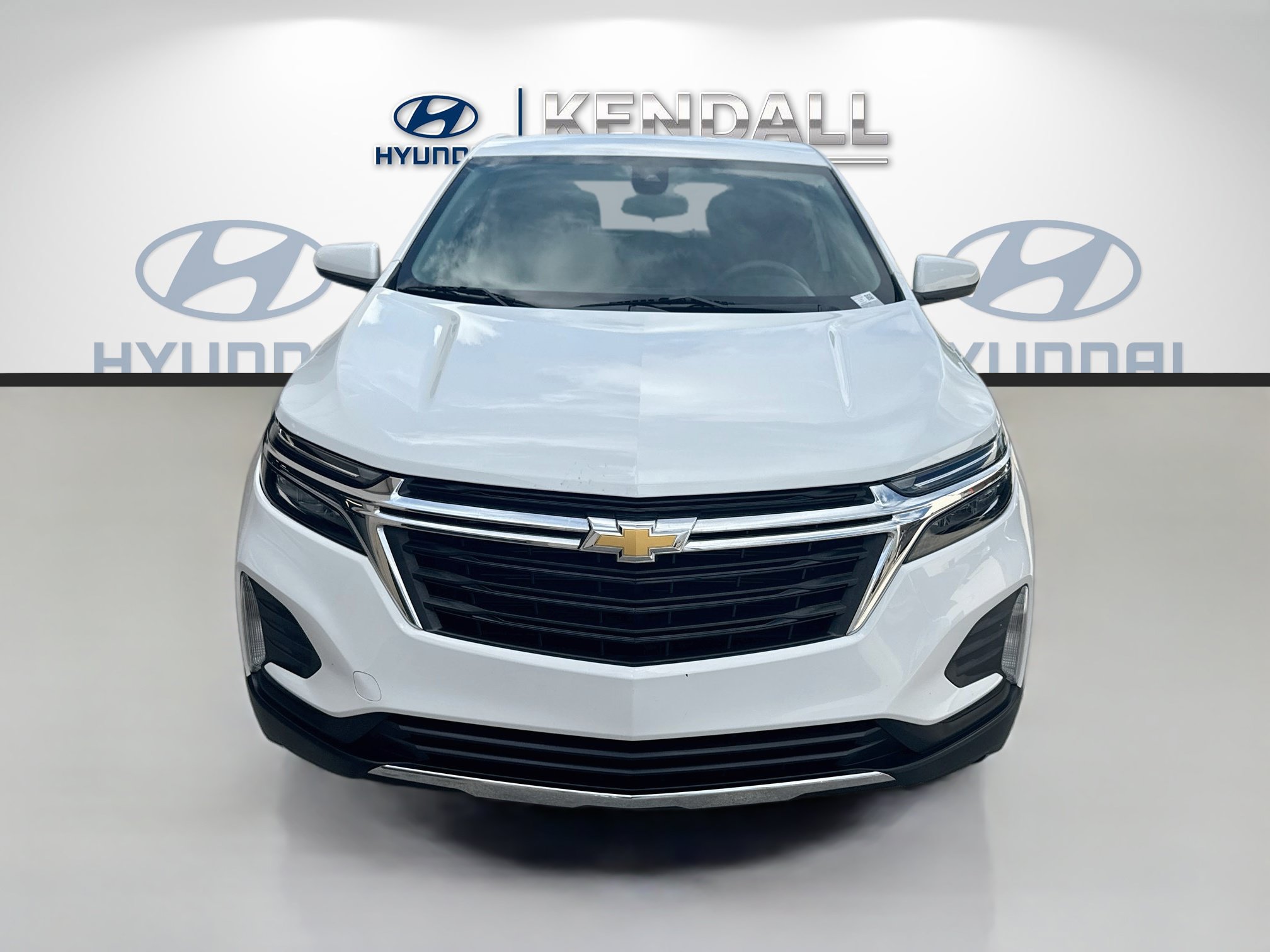 Used 2023 Chevrolet Equinox LT FWD image 2