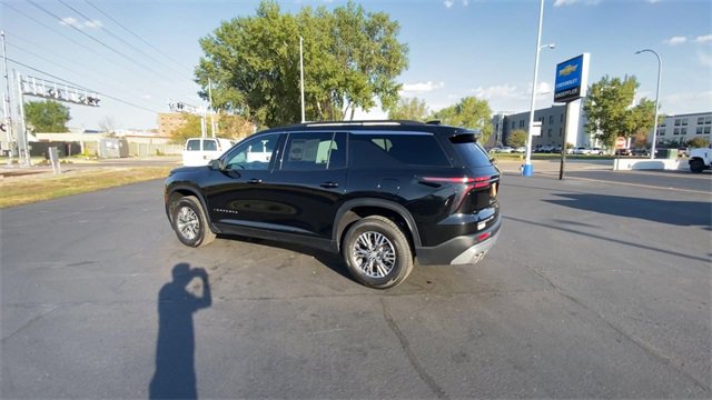 Used 2024 Chevrolet Traverse LT image 6