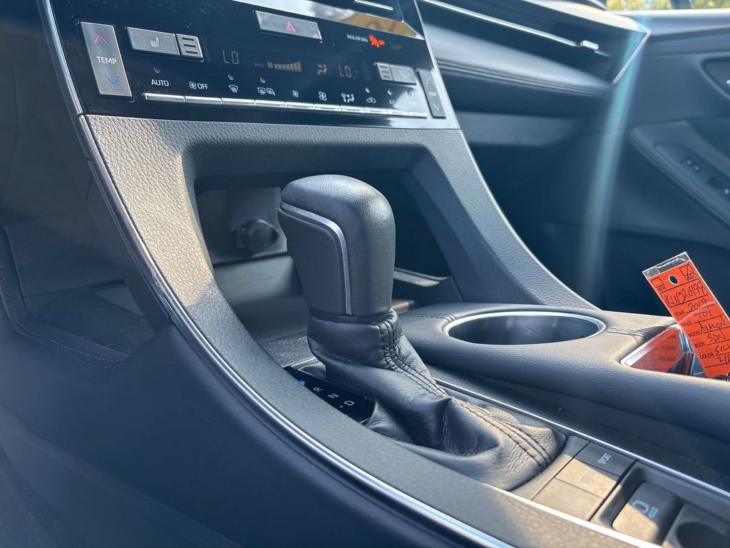 Used 2019 Toyota Avalon XSE w/ All Weather Liner Package FWD image 21
