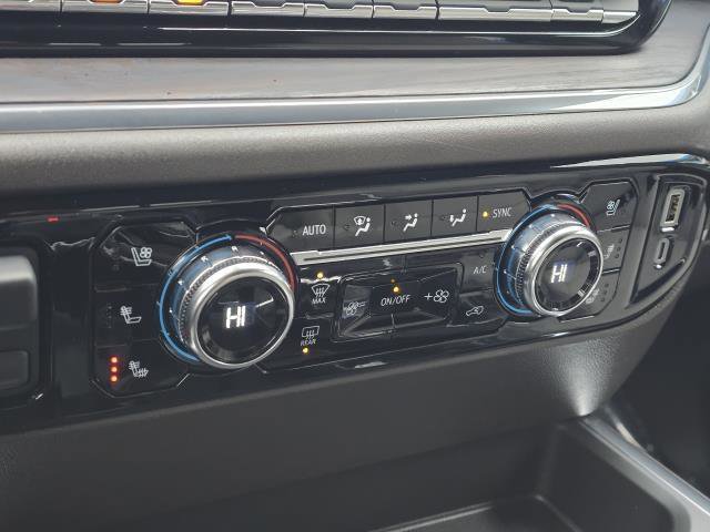 Used 2024 GMC Sierra 1500 SLT w/ SLT Convenience Package image 23