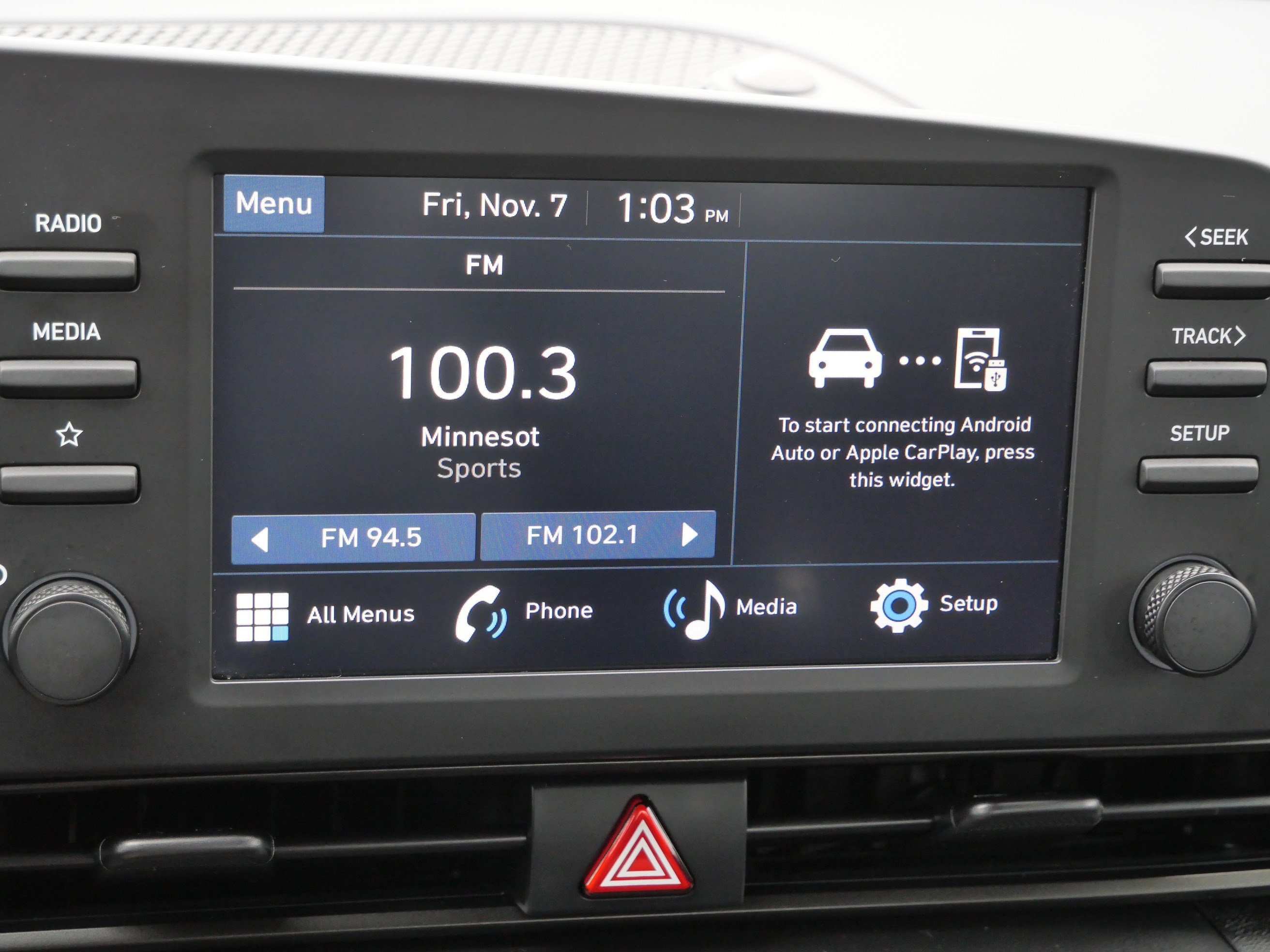 Used 2025 Hyundai Elantra Sport image 23