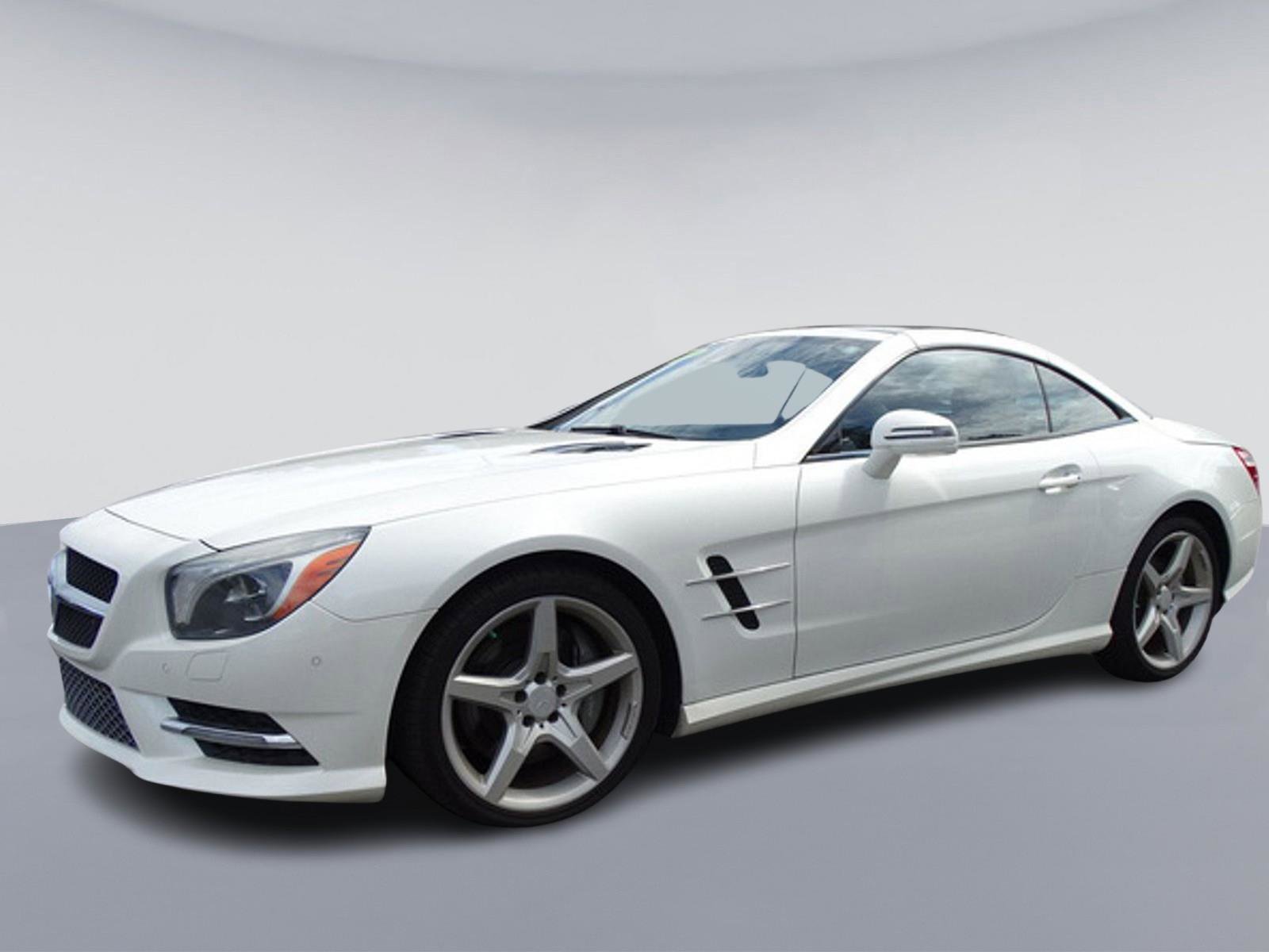 Used 2013 Mercedes-Benz SL 550 image 4
