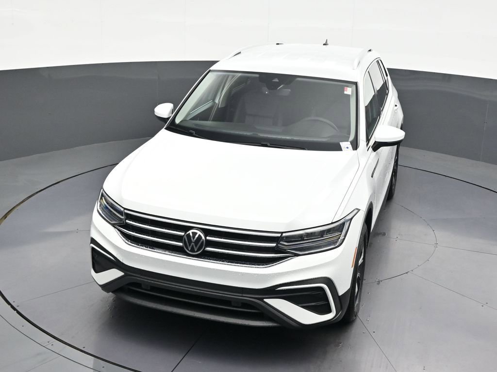 Used 2024 Volkswagen Tiguan SE FWD image 22
