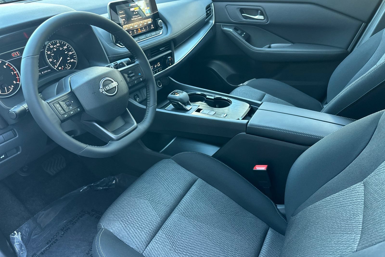 New 2026 Nissan Rogue SV FWD image 10