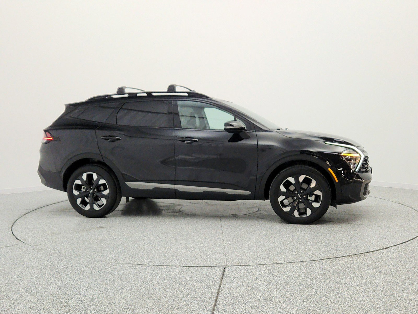 Used 2024 Kia Sportage X-Line w/ X-Line Premium Package AWD/4WD image 4