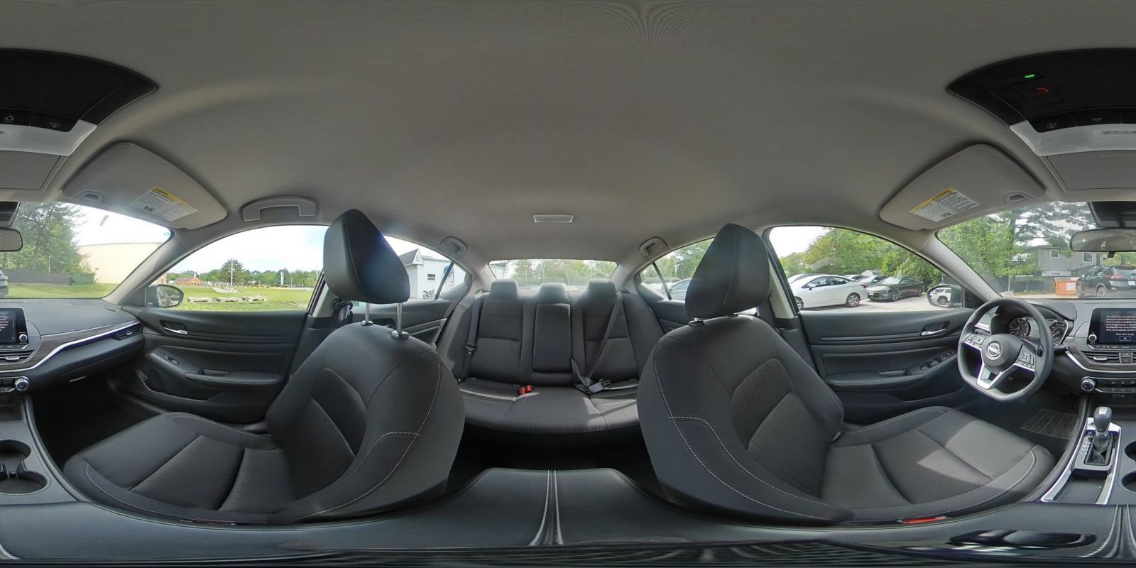 Used 2025 Nissan Altima 2.5 SV FWD image 40