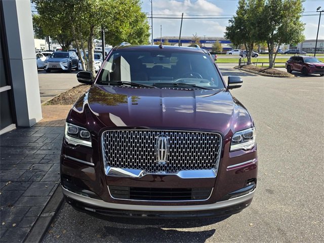 Used 2024 Lincoln Navigator Reserve image 2