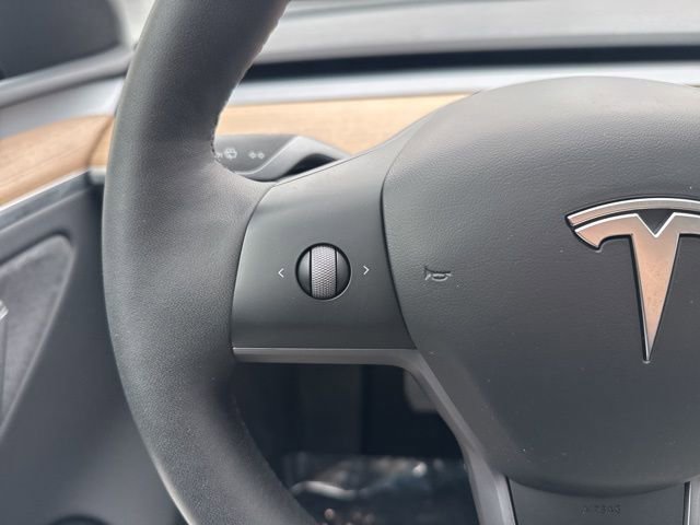 Used 2024 Tesla Model Y Long Range image 15