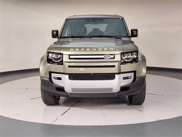 Used 2025 Land Rover Defender 110 S image 9