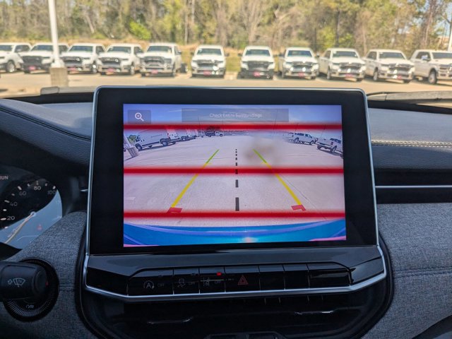 Used 2024 Jeep Compass Latitude image 13