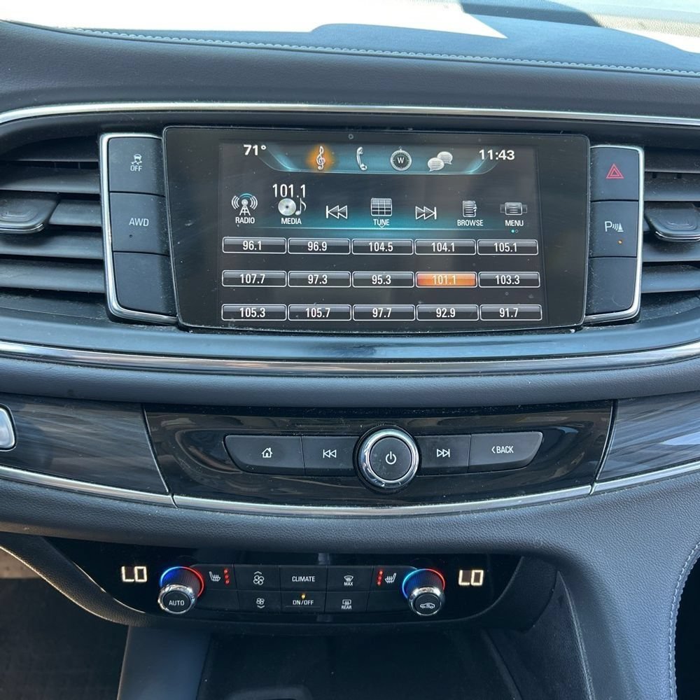 Used 2018 Buick Enclave Essence AWD/4WD image 14