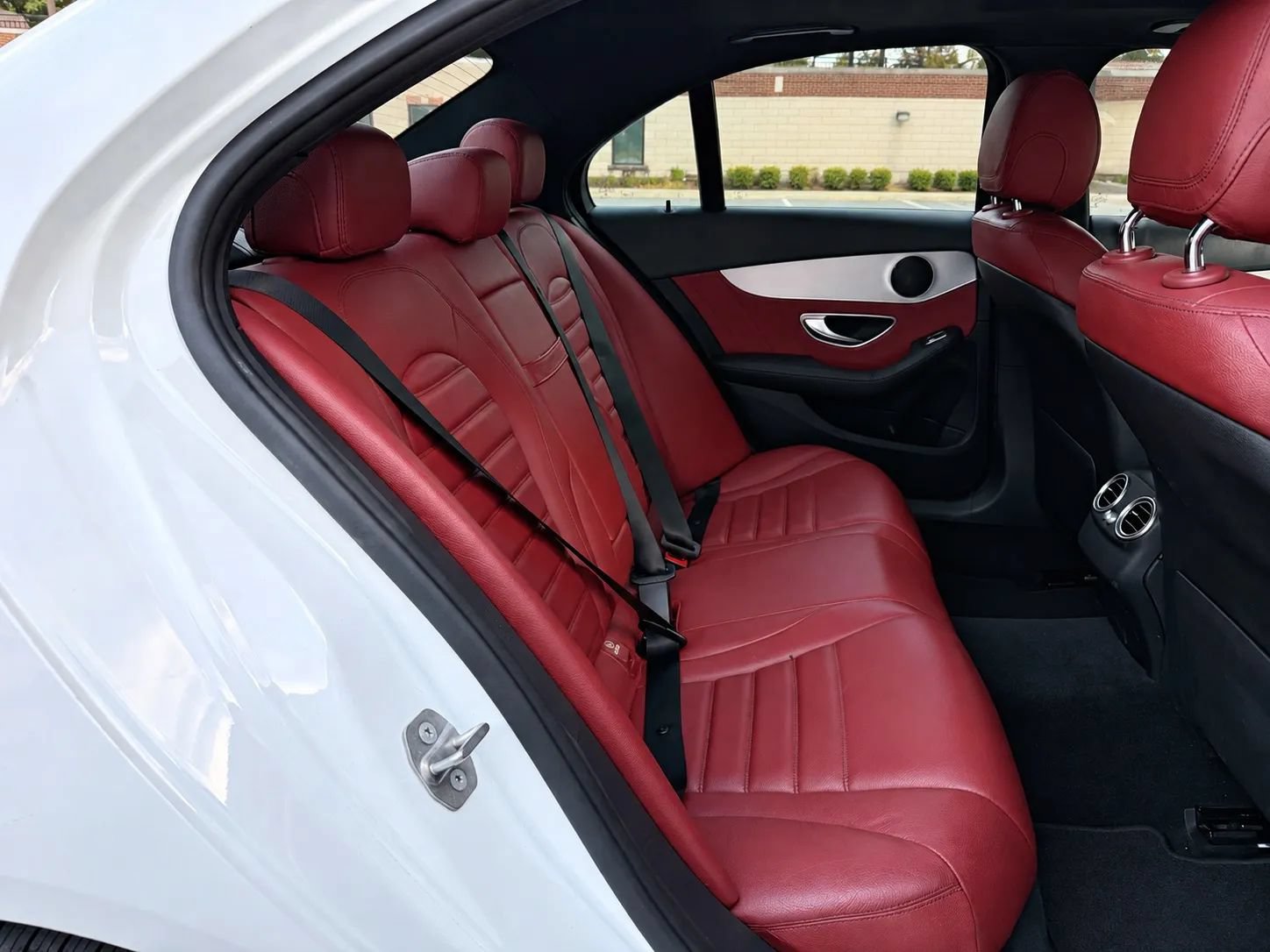Used 2019 Mercedes-Benz C 300 4MATIC Sedan image 9