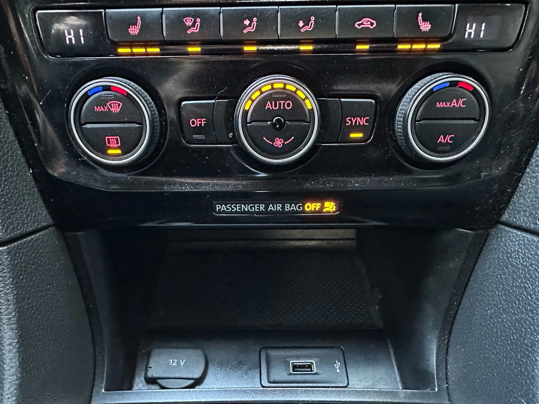 Used 2020 Volkswagen Passat 2.0T SE image 21