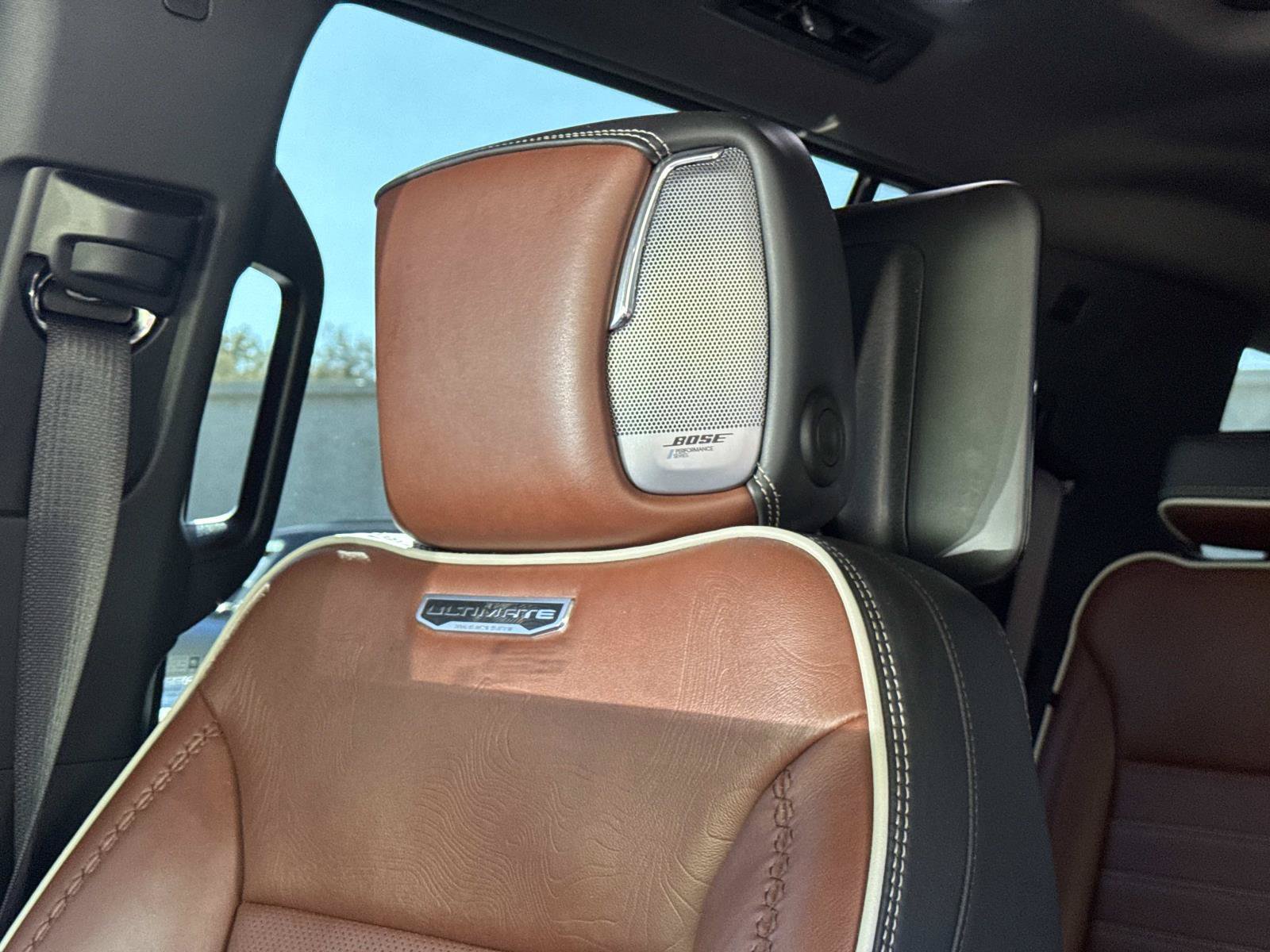 Used 2024 GMC Yukon Denali Ultimate w/ LPO, Floor Liner Package AWD/4WD image 23