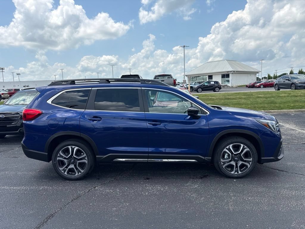 New 2026 Subaru Ascent Limited AWD/4WD image 2