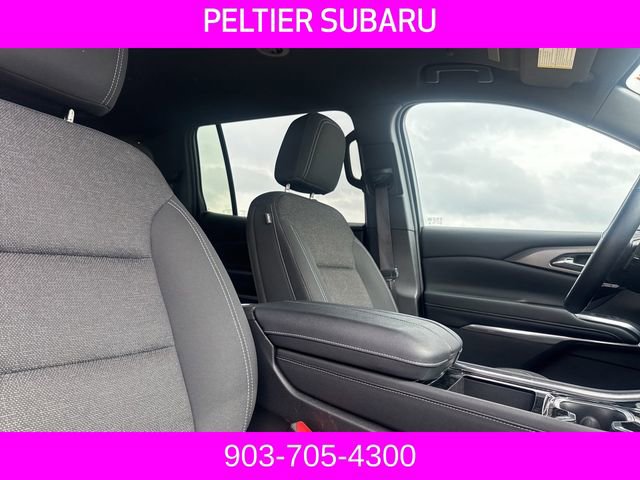 Used 2025 Chevrolet Traverse LT image 15