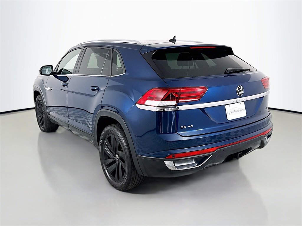 Used 2021 Volkswagen Atlas Cross Sport SE image 3