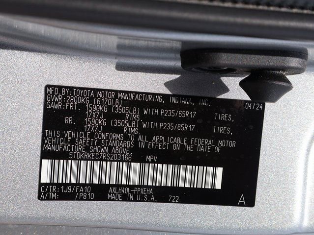 Used 2024 Toyota Sienna LE image 39