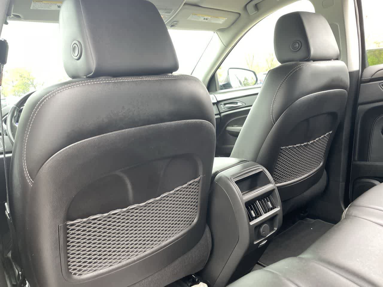 Used 2012 Cadillac SRX FWD image 19