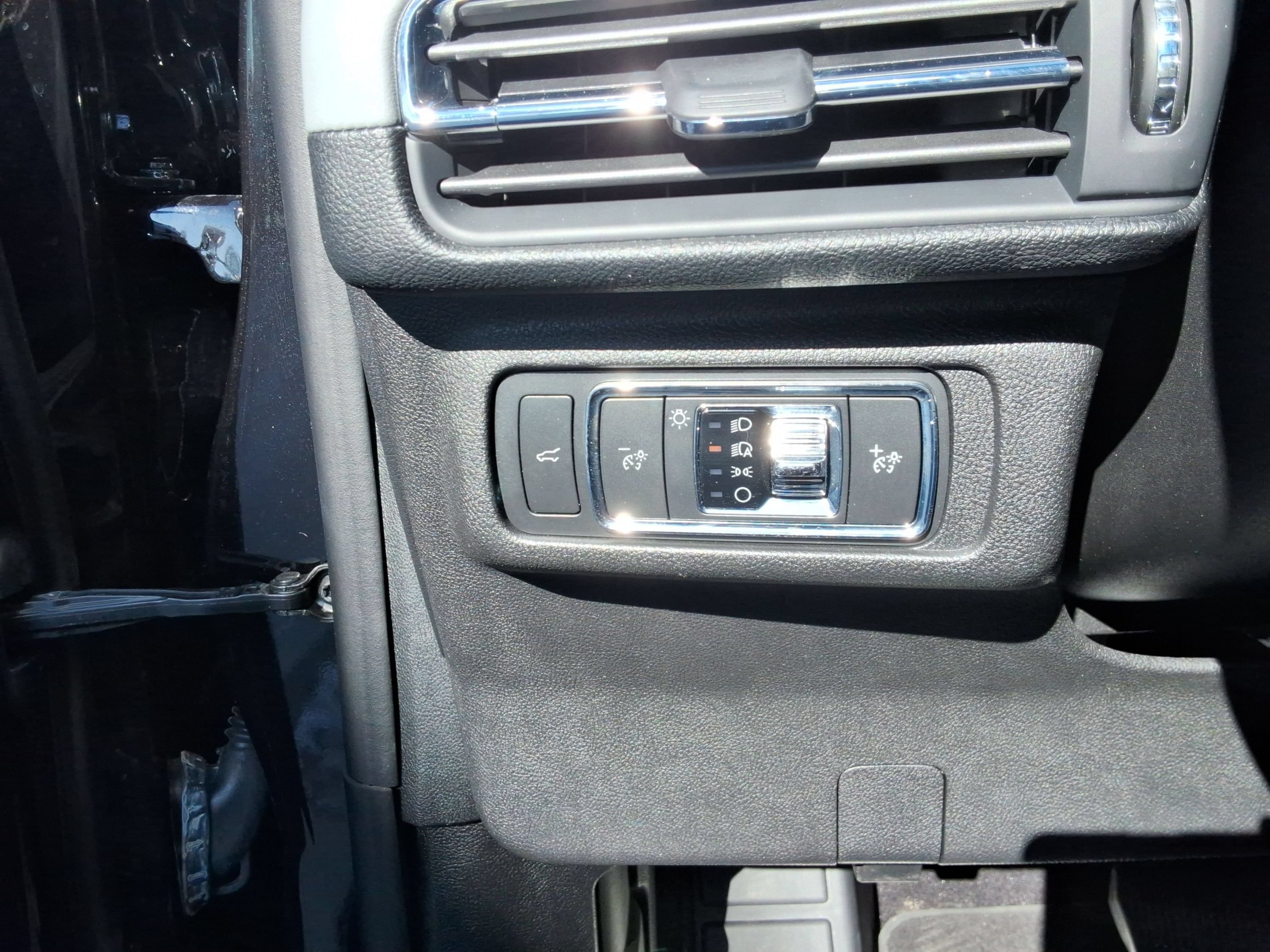 Used 2022 Lincoln Corsair Reserve AWD/4WD image 20