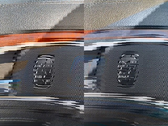 Used 2017 Lincoln MKZ Select image 9