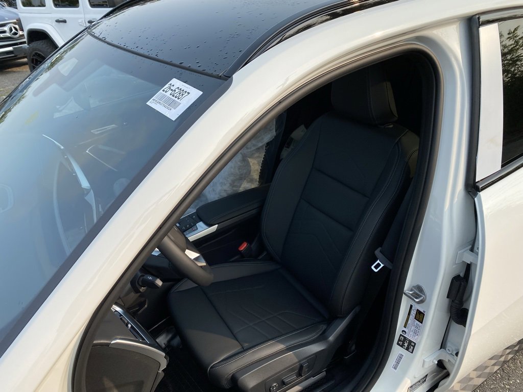 New 2026 BMW X2 xDrive28i w/ Convenience Package image 12