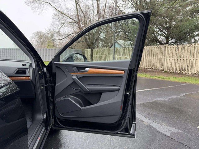 Certified 2023 Audi Q5 2.0T Premium w/ Convenience Package AWD/4WD image 27