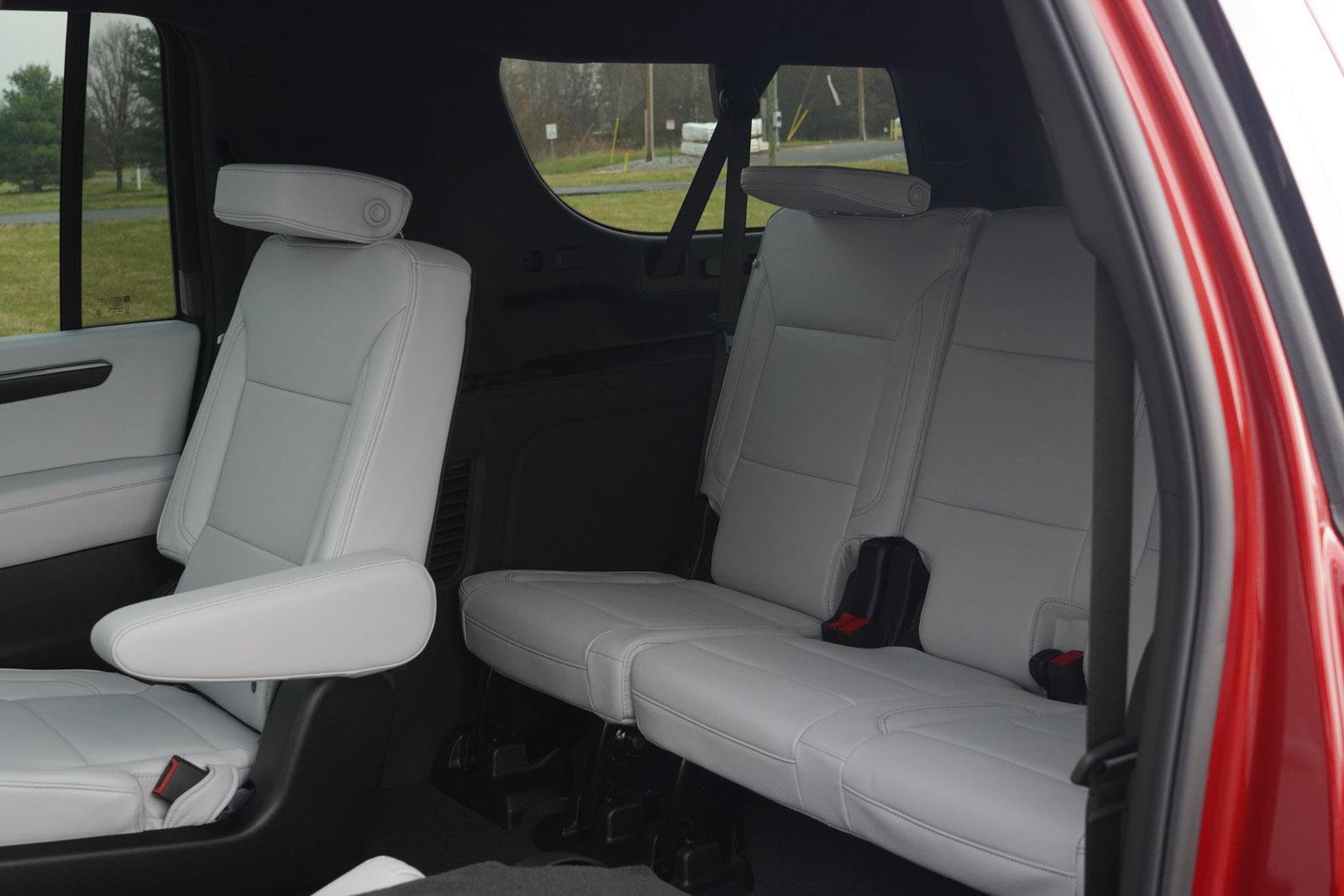 New 2026 Chevrolet Suburban Premier image 28