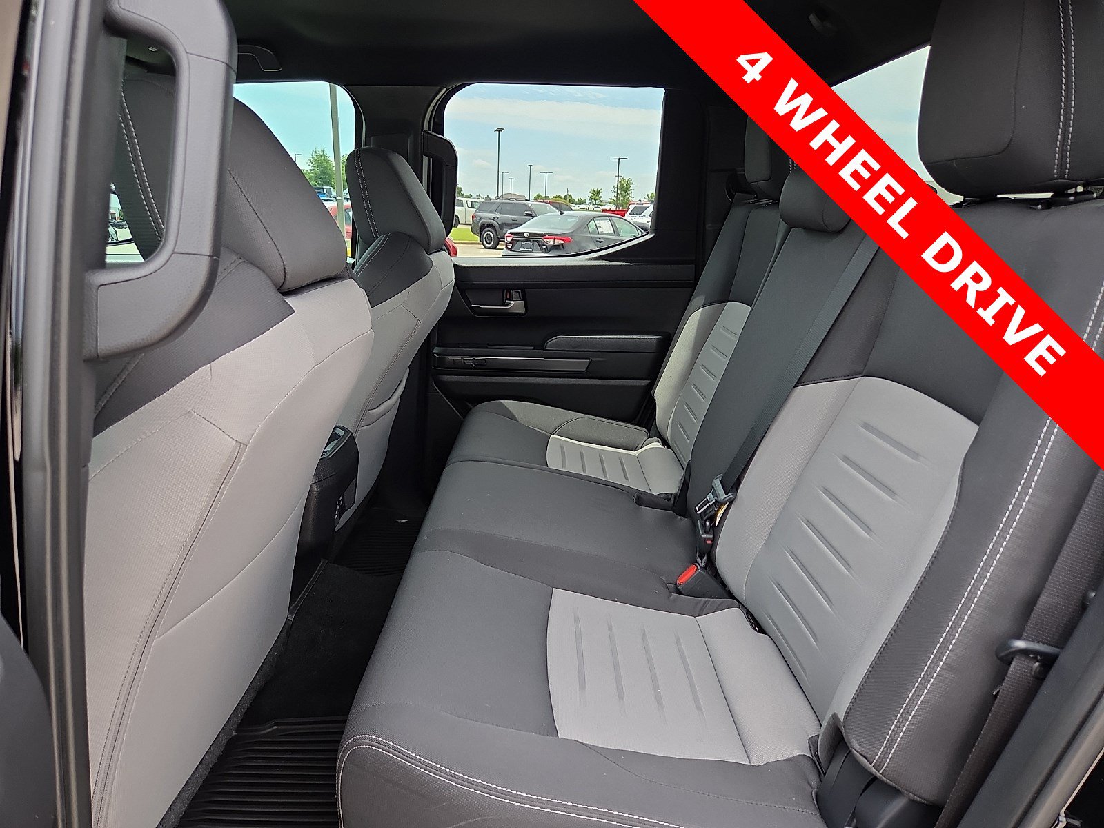 Used 2025 Toyota Tacoma TRD Sport AWD/4WD image 10