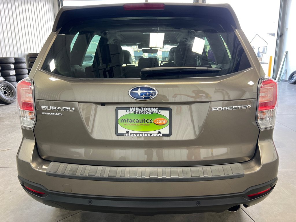 Used 2018 Subaru Forester 2.5i Touring AWD/4WD image 6