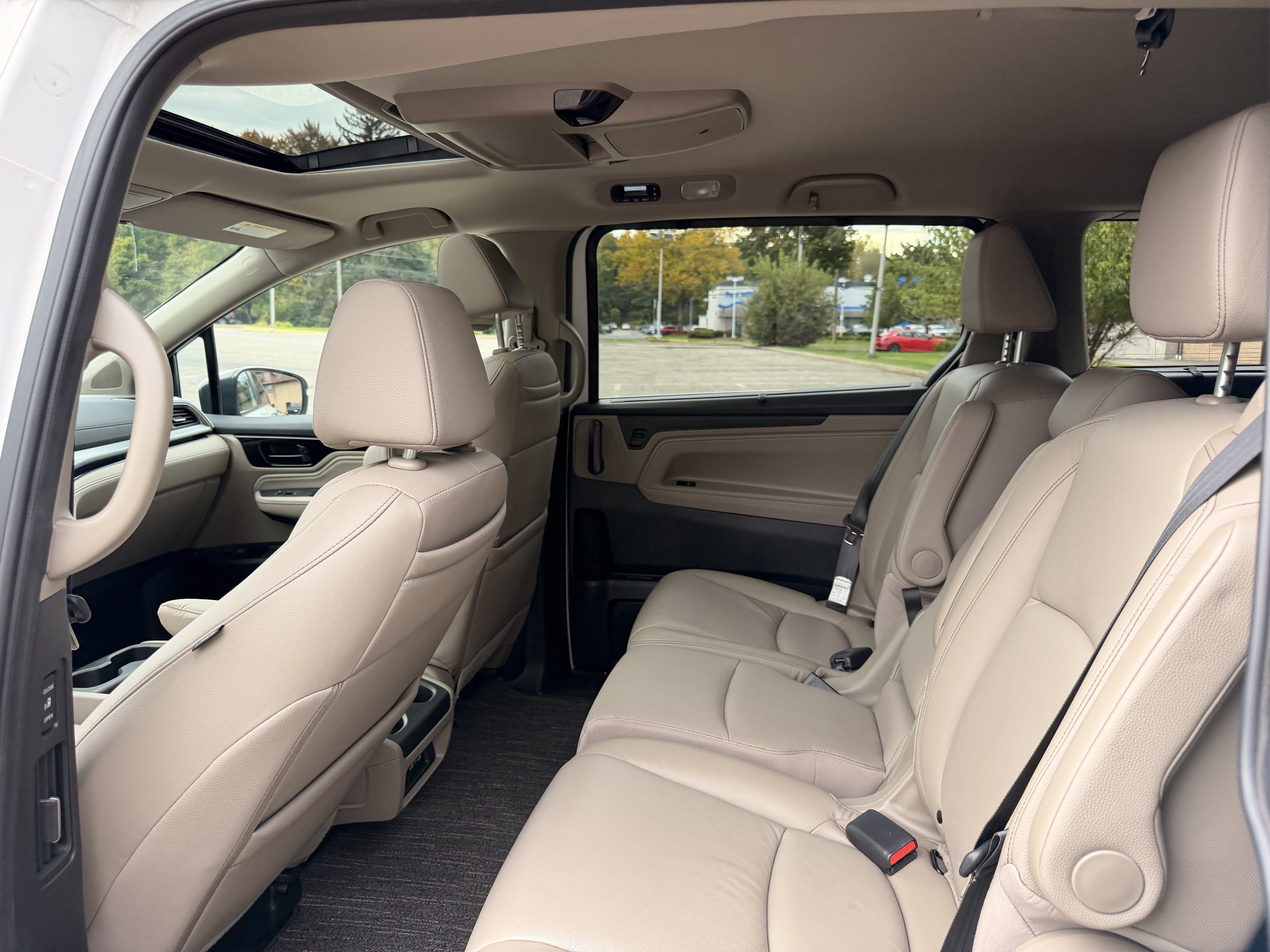 Certified 2024 Honda Odyssey Touring image 25