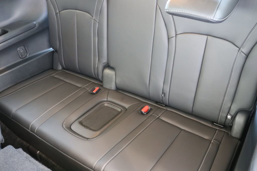 Certified 2025 INFINITI QX60 Luxe w/ Vision Package image 25