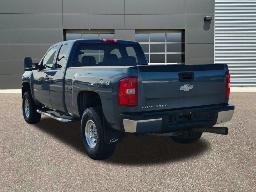 Used 2009 Chevrolet Silverado 2500 LT w/ Interior Plus Package AWD/4WD image 8